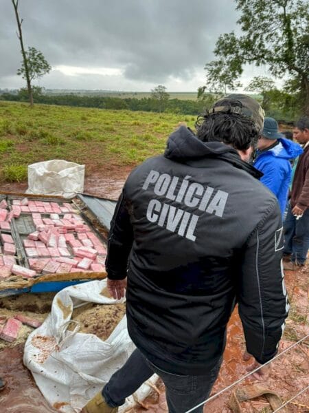 Polícia Civil de Batayporã, identifica suspeito que transportava 141kg de crack em carreta que havia tombando no município BATANEWS/REDAçãO