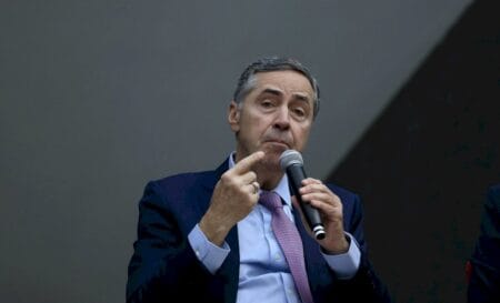 Presidente do STF diz que não há ‘nenhuma chance’ de ocorrer no Brasil o que aconteceu na Venezuela