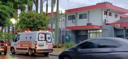Mulher é esfaqueada no coração após briga com agressora em Dourados