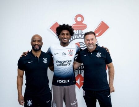Corinthians anuncia contratação de Talles Magno; veja detalhes