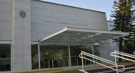 Candidata a prefeita e vice são multados por reunião com distribuição de brindes BATANEWS/INVESTIGAMS