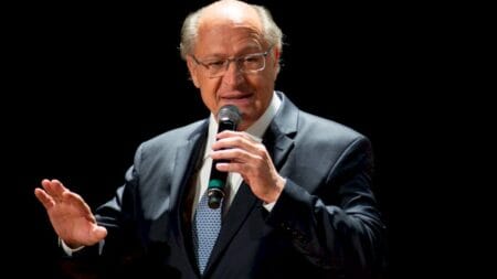 Alckmin faz reunião sobre bets com Saúde, Fazenda e Justiça e discute veto a cartões de crédito