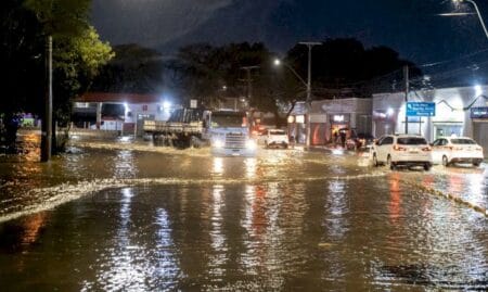 Chuvas intensas no Rio Grande do Sul já afetam 52