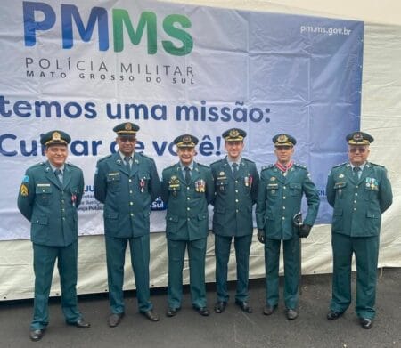 Policiais militares do 8ª BPM são agraciados com a Medalha Insígnia do Mérito na Solenidade de 189 anos da PMMS