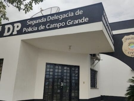 Homem é encontrado no meio do mato após ser asfixiado até a morte