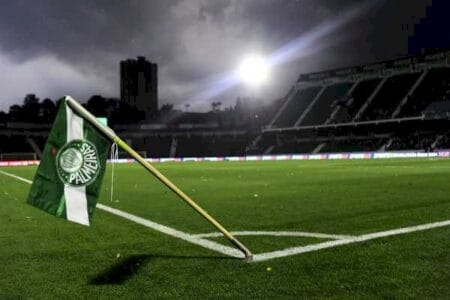 Em busca da ponta, Palmeiras sem Estevão recebe o Galo; escalações