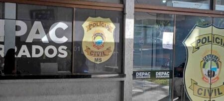 Homem é preso após espancar mulher e sogro em aldeia de Dourados