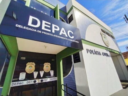 ‘Vou te matar velho’; filho é preso após agredir e ameaçar pai idoso