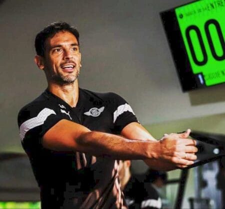 Paraguaio ‘interminável’ do Libertad foi alvo do Cruzeiro, que envolveu joia em negociação com City