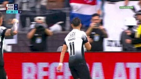 Chances do Botafogo ser campeão vão a 54%; Corinthians chega a 64% para permanecer na Série A