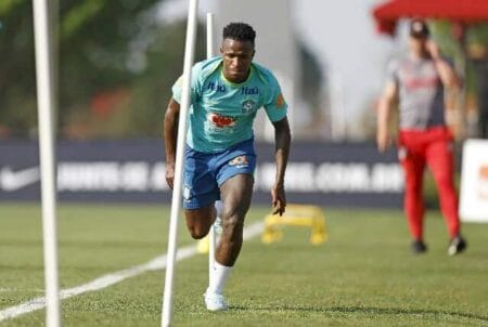 Há 4 jogos sem vencer, Brasil enfrenta Equador pelas eliminatórias