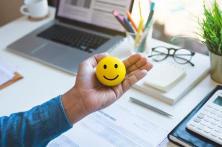Nova norma exige mapeamento e gestão de riscos de saúde mental no trabalho