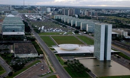 Governo federal prepara reforma administrativa