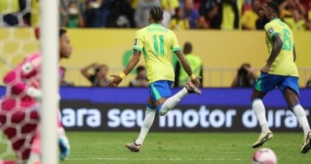 Raphinha brilha e Brasil goleia o Peru nas Eliminatórias da Copa do Mundo