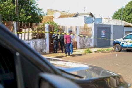Adolescente é suspeito de matar mãe com 9 facadas no rosto