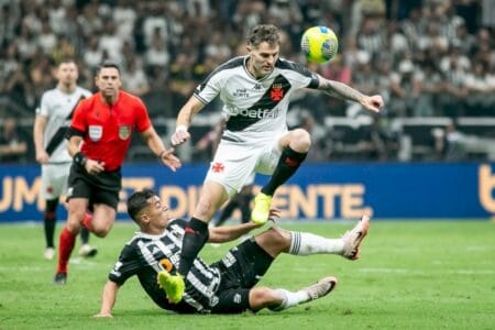 Vasco sofre virada, mas ‘fator São Januário’ é trunfo para obter a classificação contra o Galo
