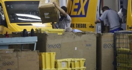 Correios anunciam concurso com 3.468 vagas e salários de até R$ 6,8 mil