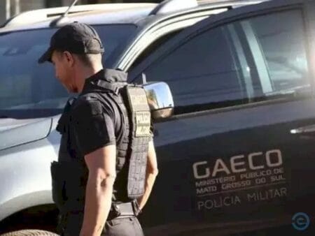 Gaeco prende ex-gerente que transferia terrenos no interior
