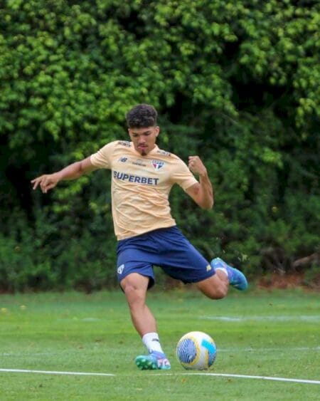 Veja seis jogadores que podem movimentar a janela de transferências do São Paulo