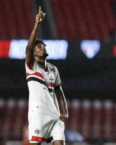 Autor de gol do título no sub-20 vai de dispensado do Flamengo a herói no São Paulo