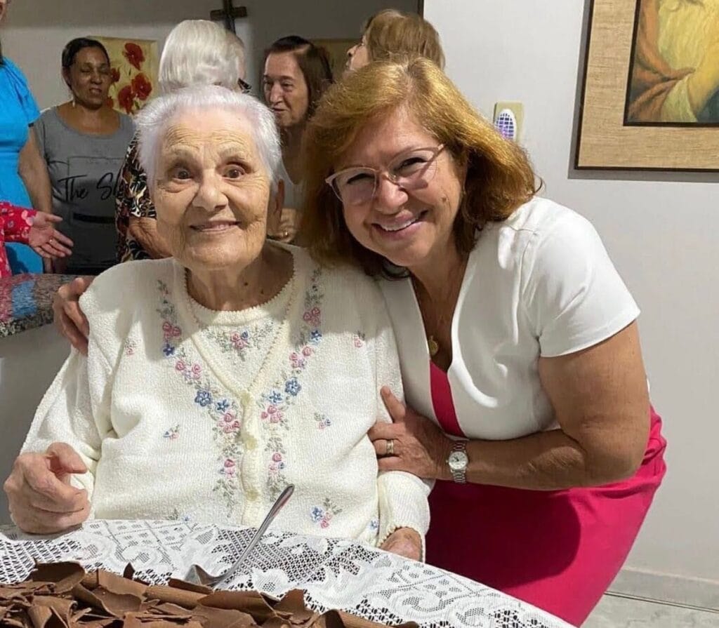 Morre, aos 92 anos, Genoefa Gilio Gandolfo, mãe da ex-deputada Dione Hashioka
