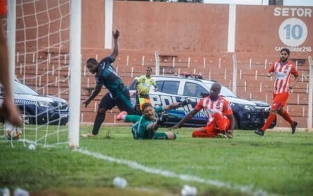 Com três rodadas completas, Estadual tem liderança dividida e campeão fora da classificação