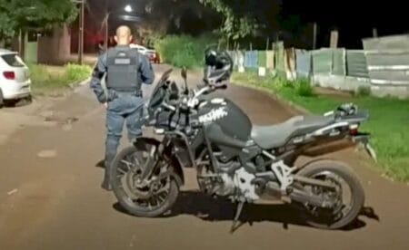 Policial militar atingido durante confronto com foragido foi salvo por ‘kit de anotação’