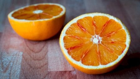 Governo Lula sugere ao brasileiro trocar laranja por outra fruta