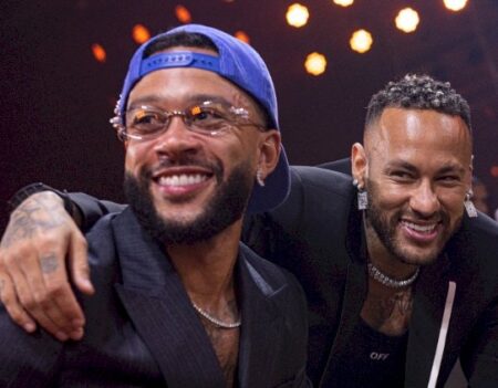 Neto cobra desempenho de Memphis: ‘O que você ganhou no Corinthians?