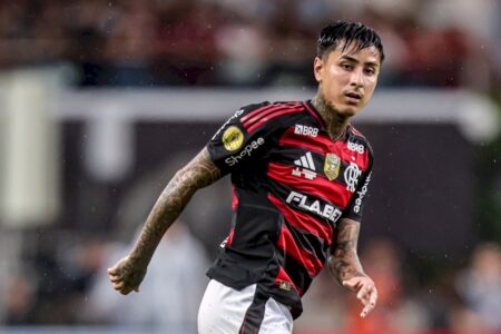 Flamengo dá prioridade à renovação com Pulgar, mas tem outras negociações no radar