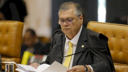 Dino homologa plano sobre emendas parlamentares