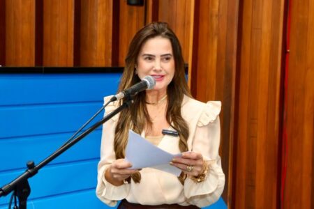Mara Caseiro trabalha pela inclusão do Assentamento Santa Guilhermina no Programa Cisterna