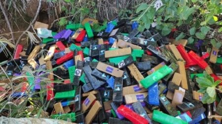 PRF apreende 2,3 toneladas de maconha abandonada em MS