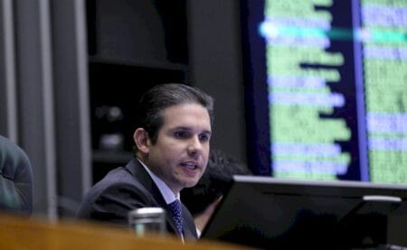 Motta se reúne com esposa de condenado pelo 8 de Janeiro e oposição fala em esperança