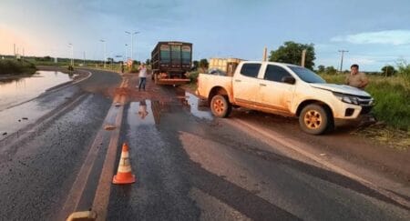 Caminhonete na contramão provoca acidente no trevo de Bataguassu