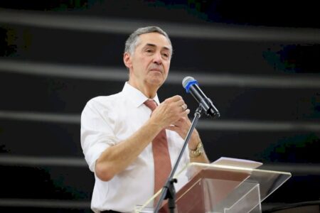 Barroso: STF julgará eventual denúncia contra Bolsonaro com ‘seriedade’ e sem ‘visão politizada’