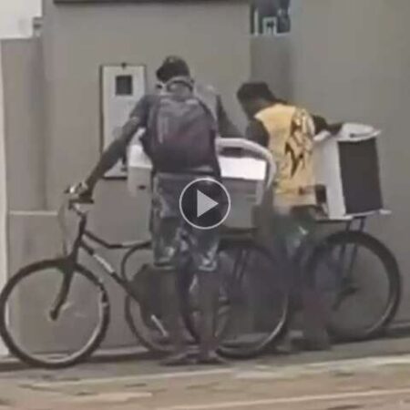 Vídeo mostra ar-condicionado sendo furtado à luz do dia