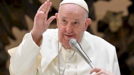 Vaticano diz que Papa Francisco passou “noite serena’