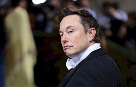 Golpista se passa por Elon Musk e dá golpe de R$ 150 mil em idosa
