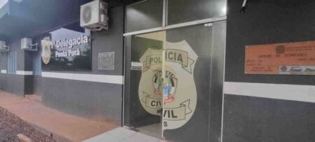Mulher esfaqueia marido durante briga e acaba presa em MS