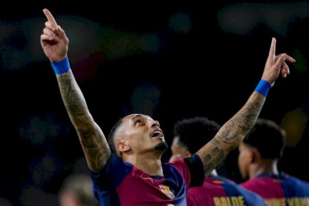 Francês Thierry Henry vê Raphinha favorito à Bola de Ouro: ‘Temos que falar desse cara’