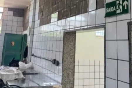 Zé Teixeira solicita reforma urgente de escola em Douradina