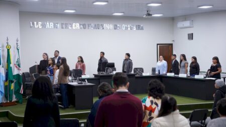 Câmara Mirim de Batayporã realiza sessão solene e apresenta balanço de atividades