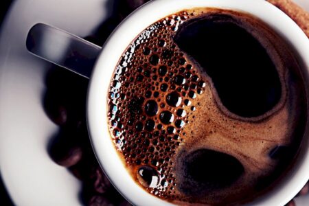 Do que é feito o ‘café fake’ proibido pela Anvisa? Como identificá-lo?