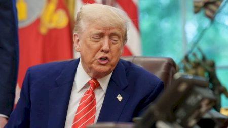 Cresce a rejeição à política de Trump contra imigração, diz pesquisa