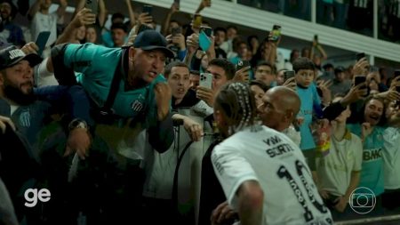Neymar diz que foi chamado de mercenário por torcedor e desabafa: ‘Difícil controlar’