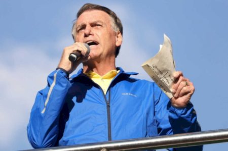 Bolsonaro liga recuo de Trump no tarifaço a anistia que o beneficiaria