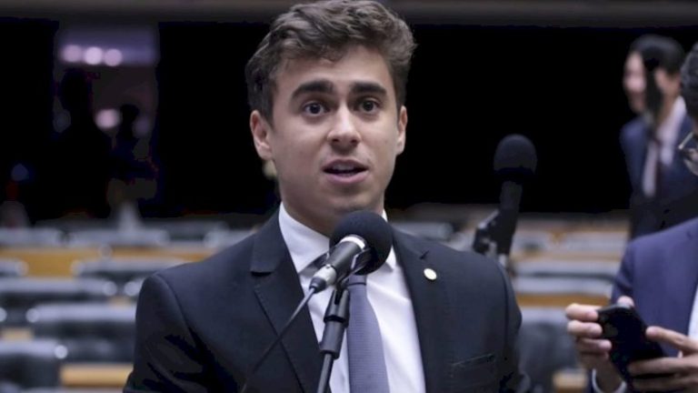 “Que ele renuncie ou seja impichado”, diz Nikolas sobre Moraes