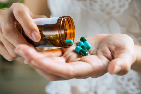 CFM pede revogação de ato da Anvisa que autoriza prescrição de antibióticos por enfermeiros