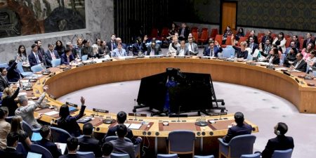 ONU decide retomar sanções contra Irã